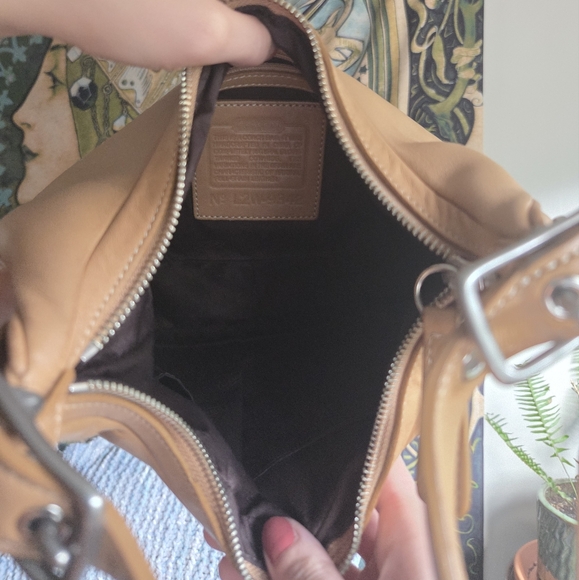 Vintage Coach Camel Colored Leather Legacy West Zoe Hobo Shoulder Bag - Picture 7 of 10